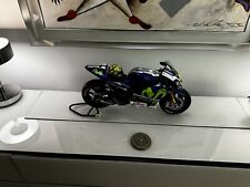 YAMAHA YZR M1 VALENTINO ROSSI ALTAYA 1/4 WITH EXTRAS NO POCKET HATCHET