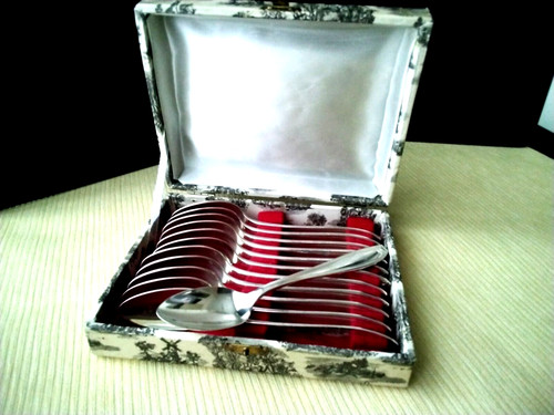 Coffret cuillères à - cuillères,