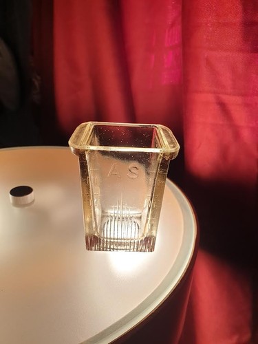 Gros receptacle verre moulé - receptacle,