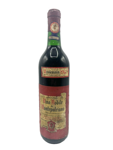 Vin rouge nobile - vin, di