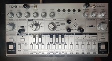Behringer Td-3 Modded ( more