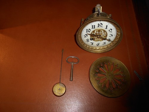 Pendule ancienne mouvement de - ,