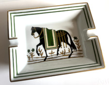 Hermès / Cendrier vide poche à décor Cheval / Porcelaine Limoges / Parfait état