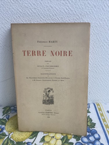 Ancien livre terre noire - , f
