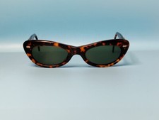 LUNETTES DE SOLEIL OVALES