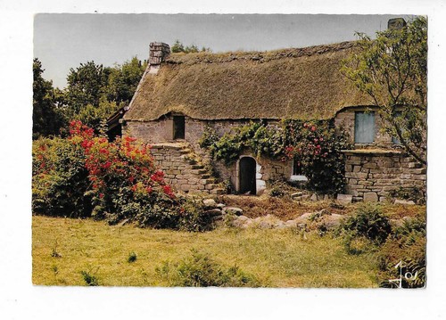 Bretagne chaumiere - ,