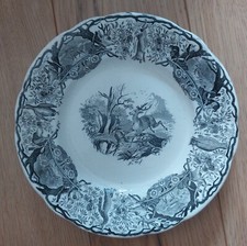 SARREGUEMINES faience plate deer hunting gold medal 1844 U et Co 9