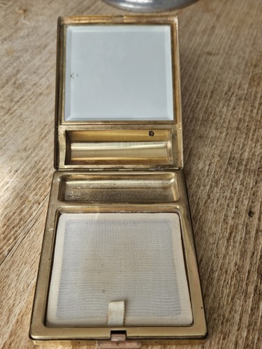 Ancien poudrier avec - miroir, et