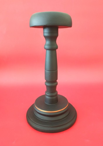 Porte chapeau avec liseré - chapeau,