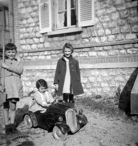 Portrait enfants jeux voiture