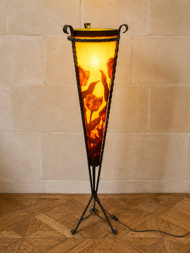 Important lampadaire art - important,