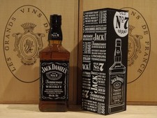Jack Daniels N°7 Whiskey 70cl 40% Vol. avec étui métallique