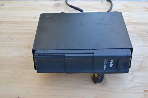 Chargeur auto radio - cd,