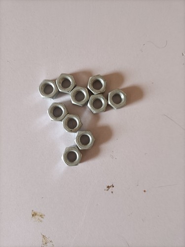 Lot ecrous 7x100 ancien - lot,