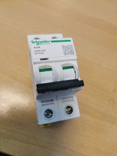 Disjoncteur 32a courbe - 32a, d