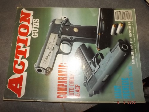 Revue action guns n - action,
