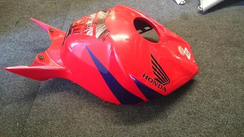 Honda cbr 1000rr fireblade - honda, cbr-1000rr