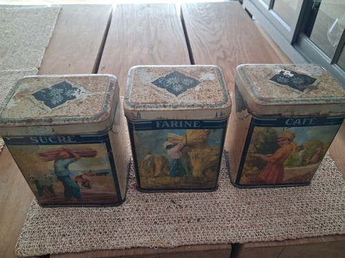 Boite metal tres anciennes - boite,