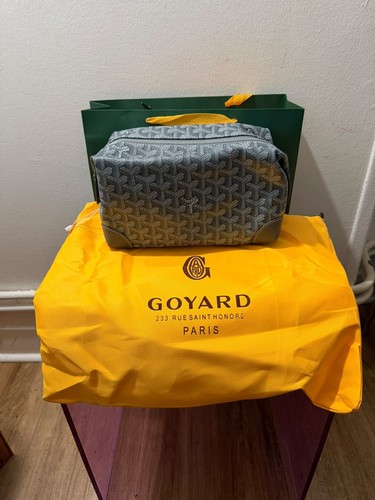 Trousse toilette goyard - de,