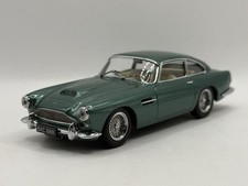Aston Martin DB4 1/43 IXO