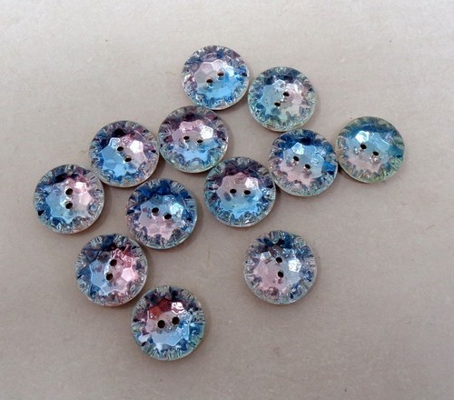Lot boutons anciens en - lot,