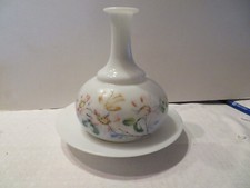 ancienne carafe et son