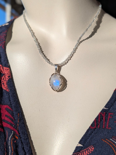 Collier avec labradorite