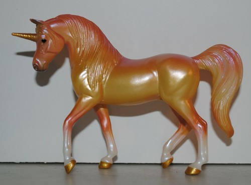 Breyer 2019 unicorn crazy - breyer~2019~unicorn,