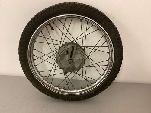 Roue avant pneu pirelli - avant,