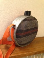 ANCIENNE GOURDE made in  USA  CERCLÉE MÉTAL  TISSU  MIRRO  militaire guerre 