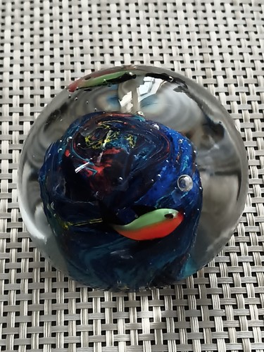 Ancien presse papier boule