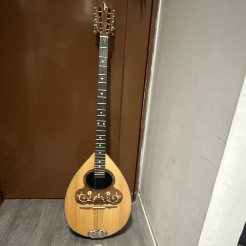 Bouzouki grec bois caisse - en,
