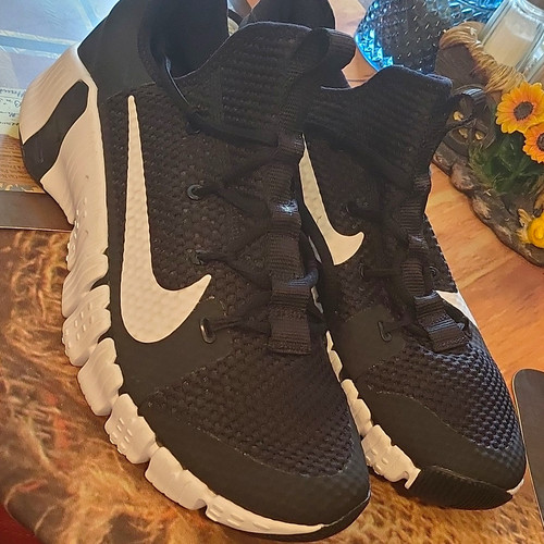 Nike men mid top athletic - nike,