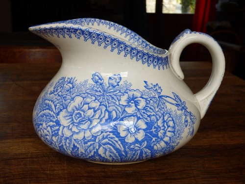 Broc toilette ancien - de,