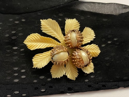Ancienne broche celluloïd - ancienne,