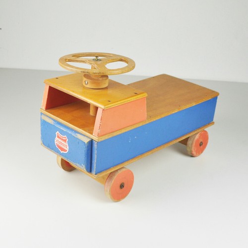 Schowanek jouet bois camion - en,