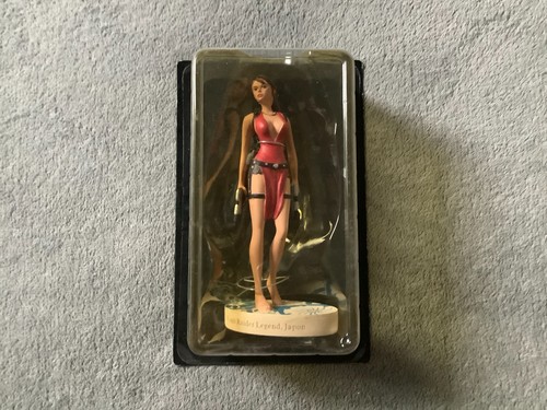Figurine lara croft tomb - lara,