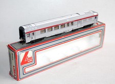 LIMA HO 301024 PASSENGER CAR LARGE LINE STAINLESS STEEL MIXED TEE 1st Cl FITTED VAN