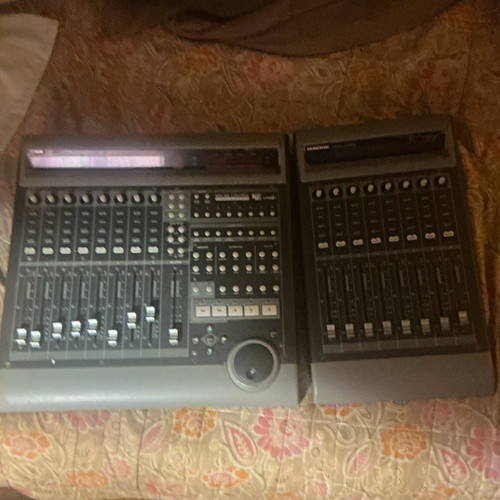 Mackie control hui - control, 8-channel