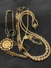 Lot de bijoux fantaisie