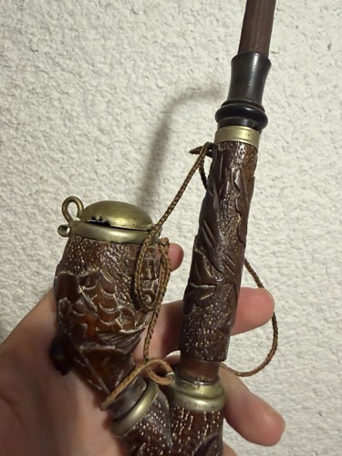 Pipe sculptée bois - sculptée, en
