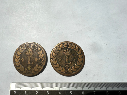 Lot pièces un - 2,
