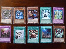 YU GI OH 1996 VF Lot of 10 Yu-Gi-Oh! Cards  7 Cards from the 1st Edition
