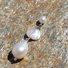 pendentif délicat en perle de