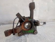 MOYEU DE ROUE AVANT DROITE /