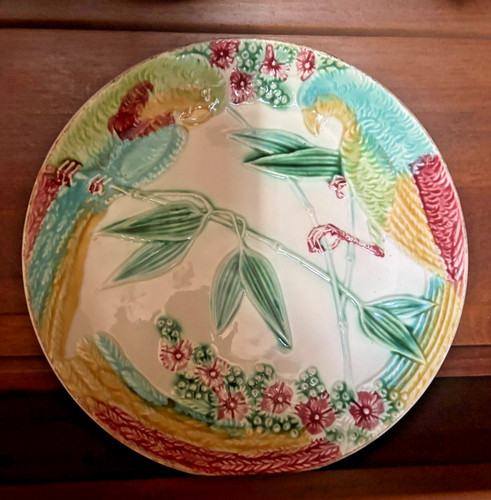 Assiette ancienne barbotine - assiette,