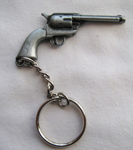 Porte cle motif colt - cle,