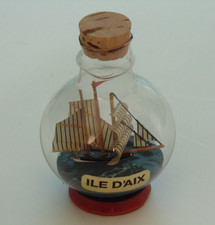 Bateau en bouteille - collection - maquette