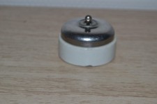 Ancien interrupteur applique