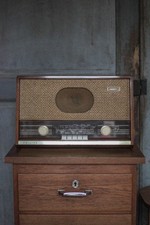 Vintage Philips TSF Radio